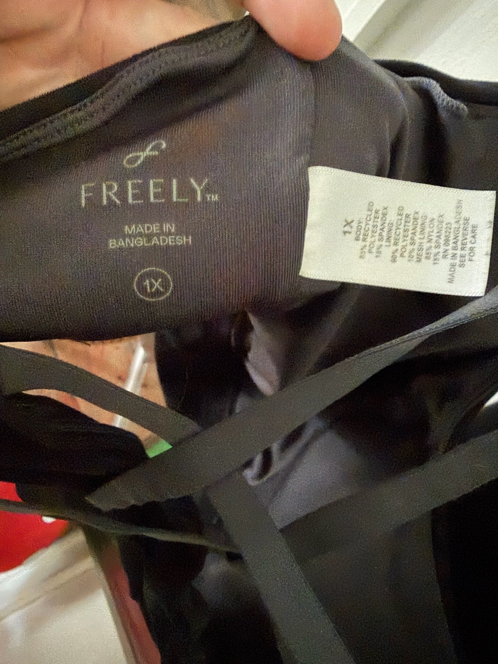 Freely Black Strappy Sports Bra Athletic Workout 1x - Picture 3 of 3